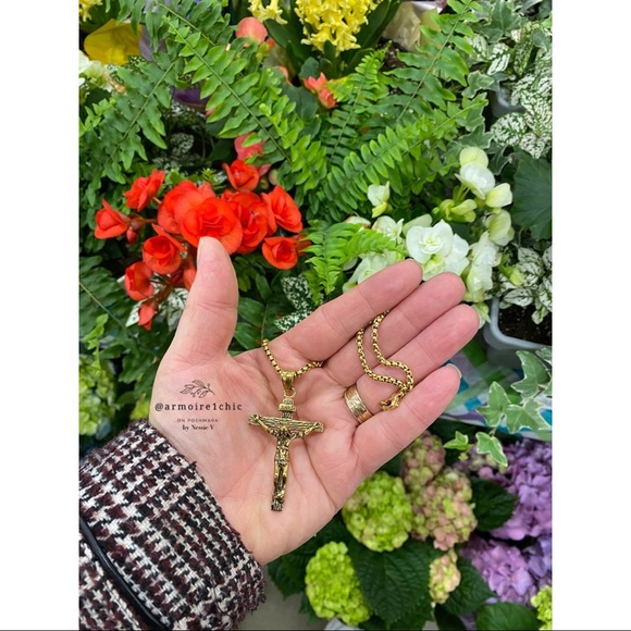 CRUCIFIX | NECKLACE with black antiquing accents | Catholic Christian religious - Picture 5 of 12